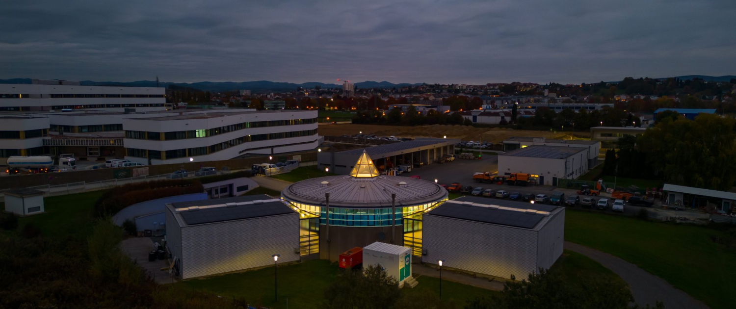 Wasserwerk Oberwart bei Nacht